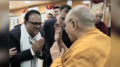 Motihari News: महात्मा गांधी केंद्रीय विश्वविद्यालय के कुलपति ने दलाई लामा से की भेंट, चंपारण आने का दिया आमंत्रण